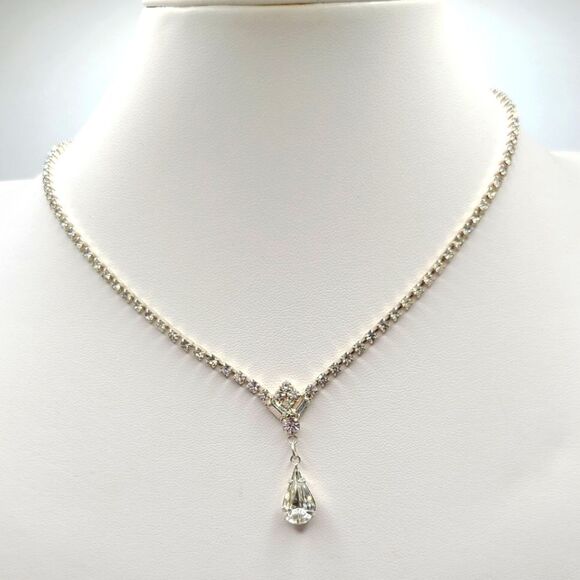 Beautiful rhinestone necklace, tear drop pendant - Picture 2 of 4